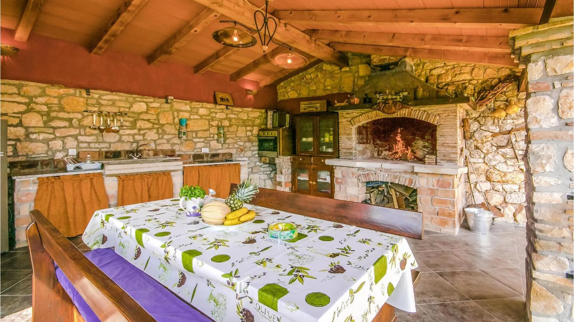 Σπίτι διακοπών 2 Bedroom Beautiful Home In Labin